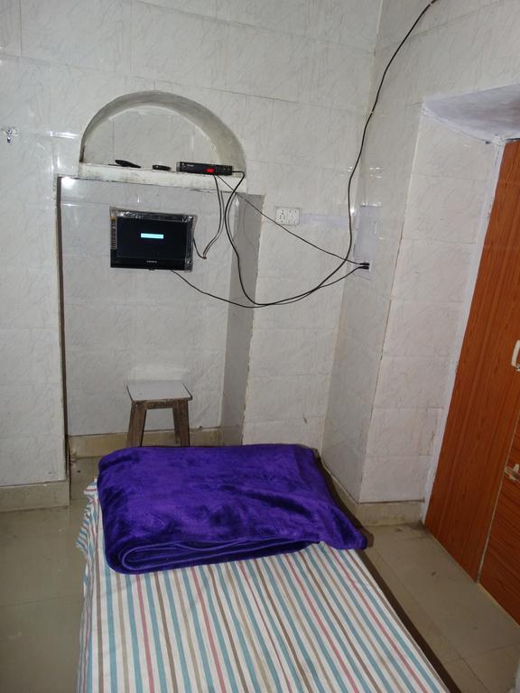Goldy Guest House Varanasi Exterior foto